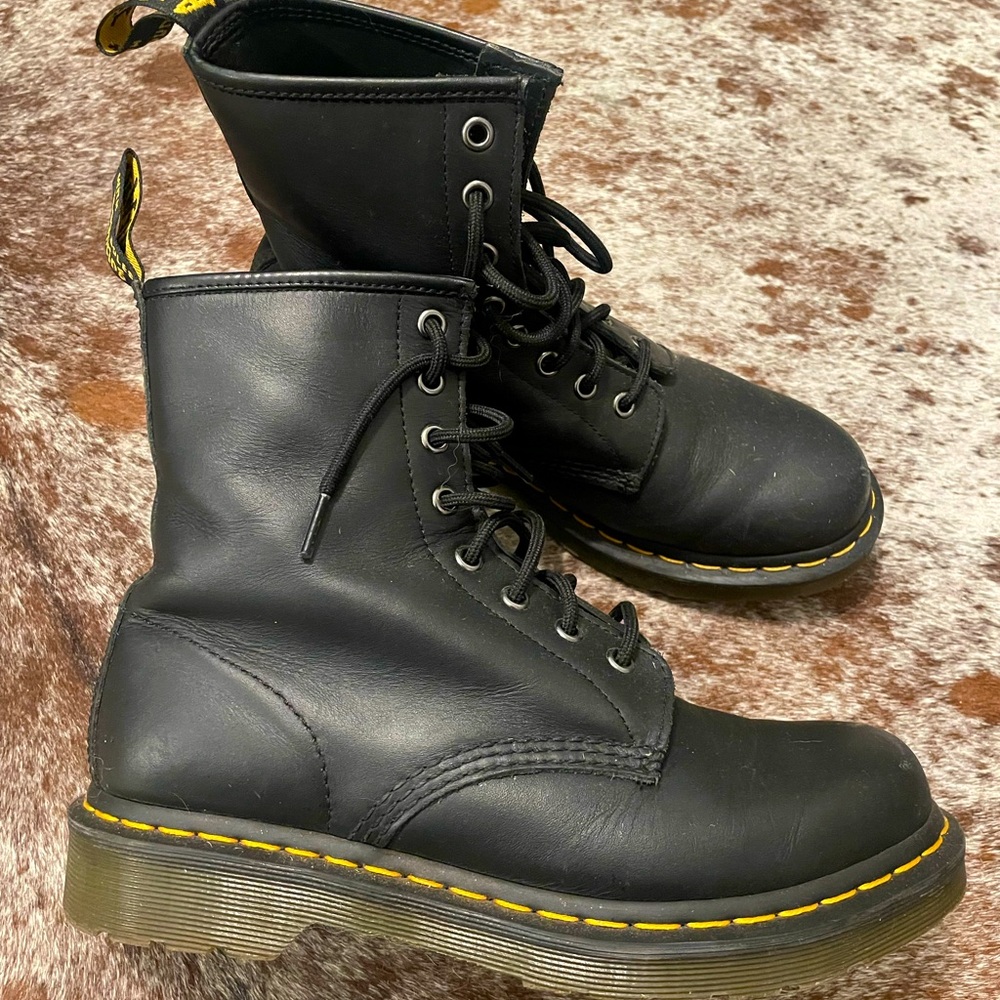 Doc Marten womens 9